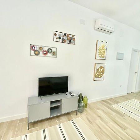 Puente Praga Aparment Apartment มาดริด ภายนอก รูปภาพ