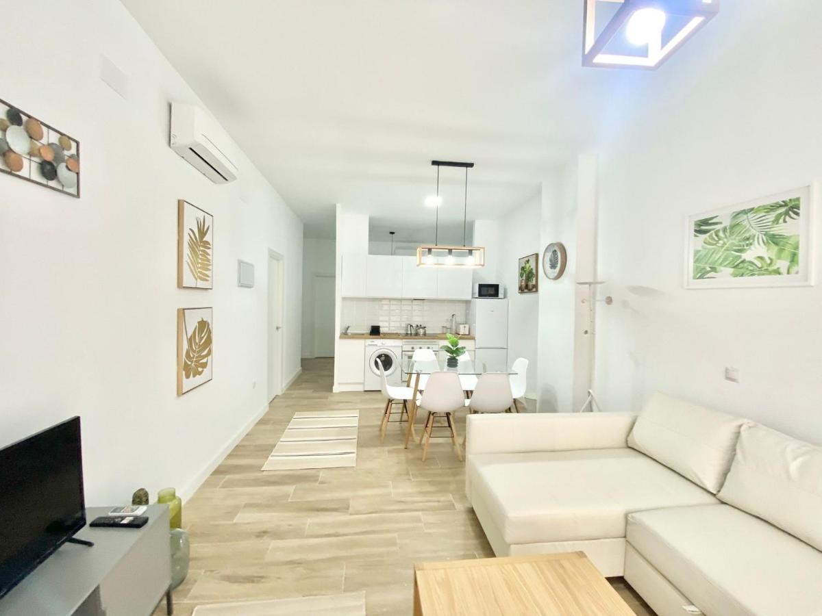 Puente Praga Aparment Apartment มาดริด ภายนอก รูปภาพ